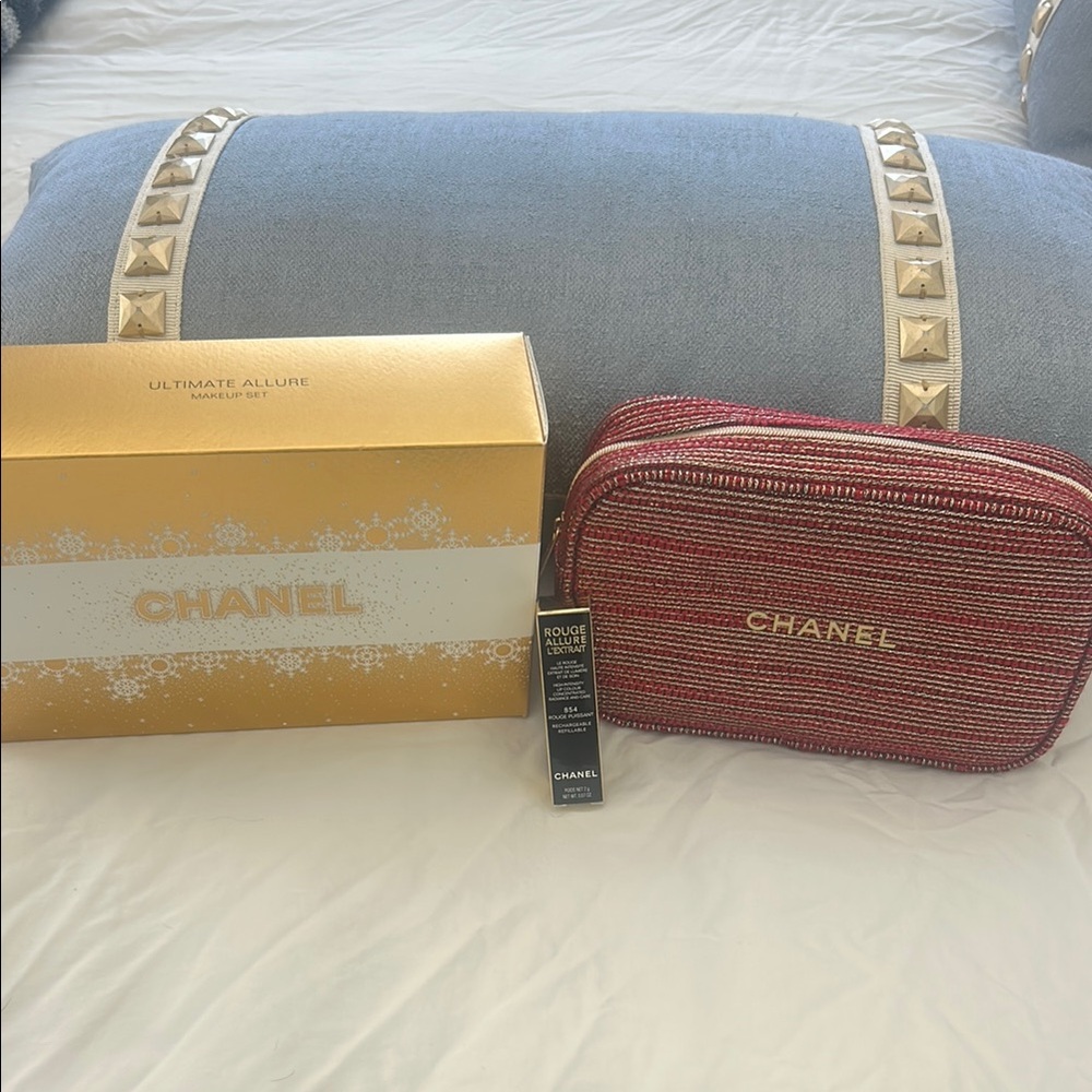 CHANEL Red and Gold Cosmetic Set
